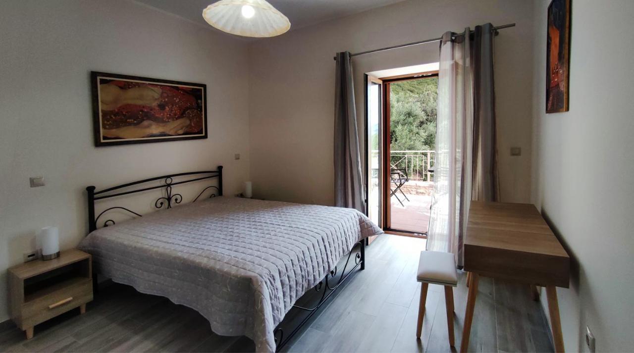 Olive Stonehouses - Alkistis Каламата Экстерьер фото